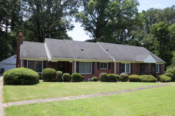 1019 BROWNLEE RD, Memphis, TN 38116