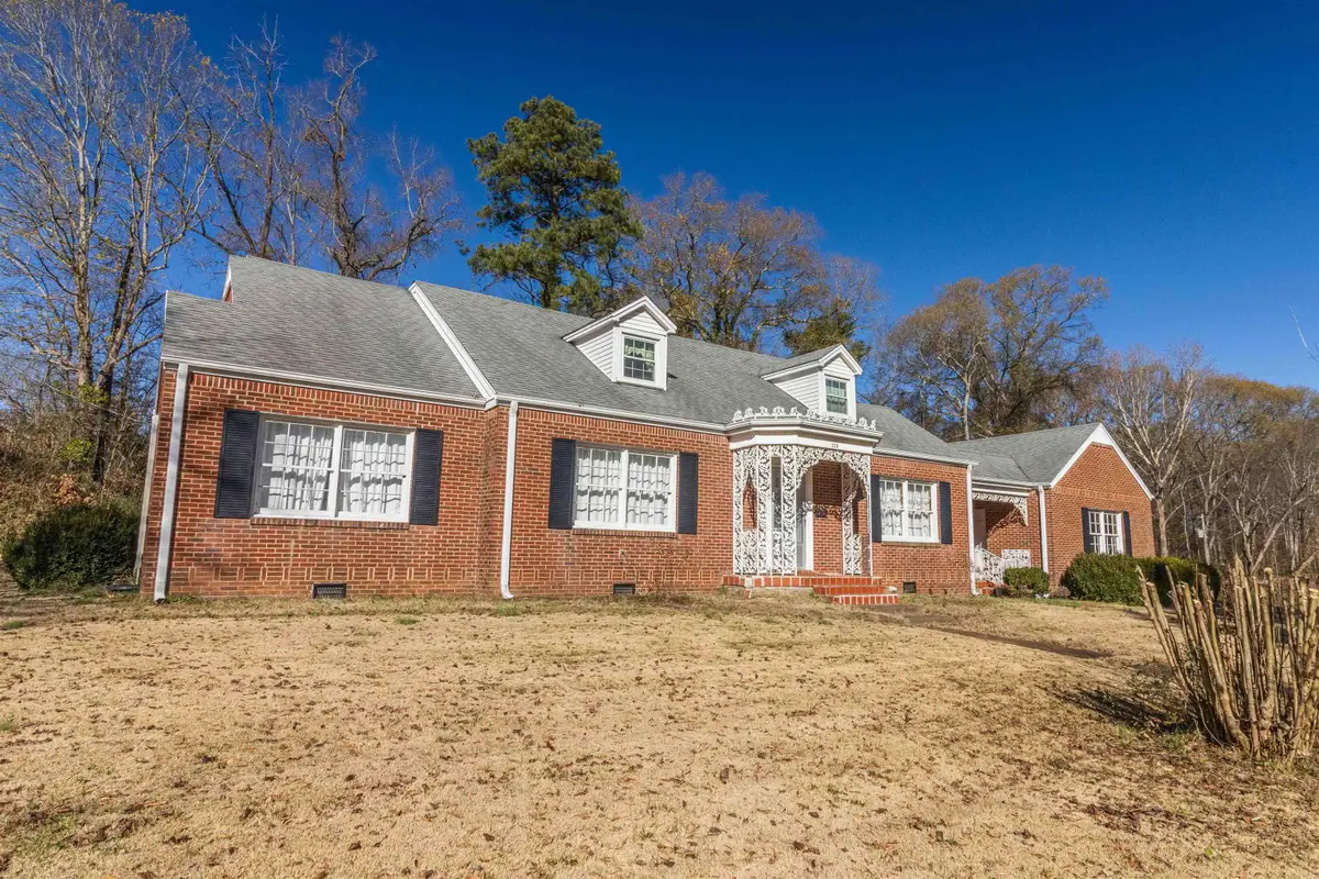 228 N THIRD ST, Selmer, TN 38375 - #1