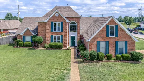 8976 LINDSTROM DR, Memphis, TN 38016