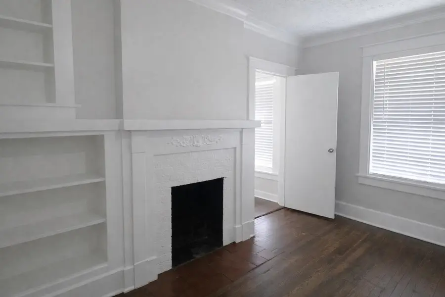 244 N BELLEVUE BLVD, Memphis, TN 38105 - #3