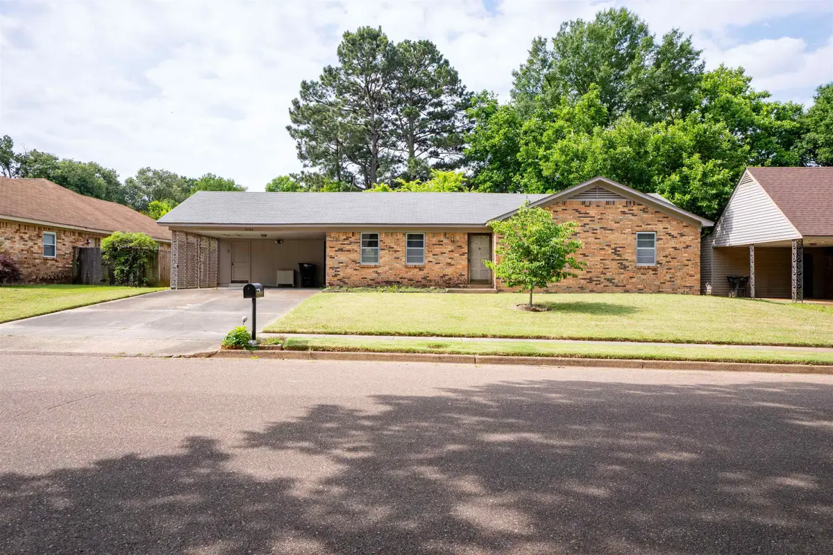 5723 BARTLETT WOODS DR, Bartlett, TN 38134 - #1