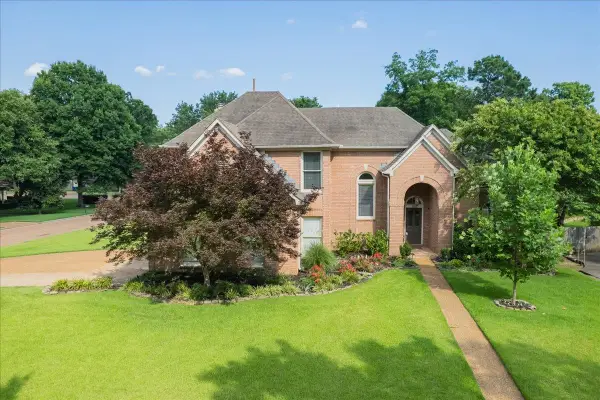2620 SWEET OAKS CIR, Germantown, TN 38138