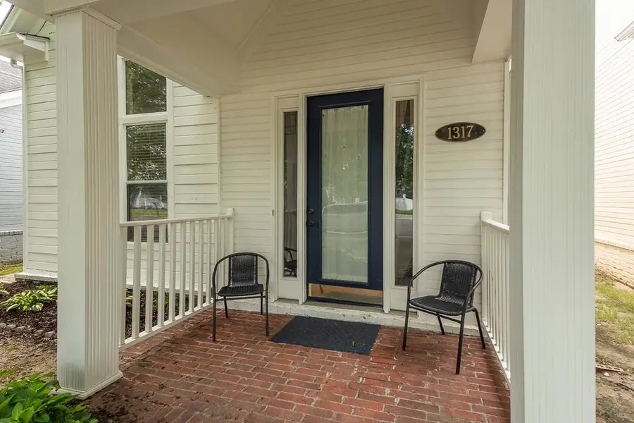 1317 ISLAND PL E, Memphis, TN 38103 - #2