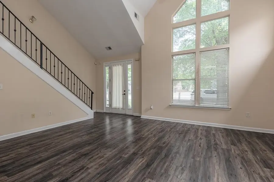 1317 ISLAND PL E, Memphis, TN 38103 - #3