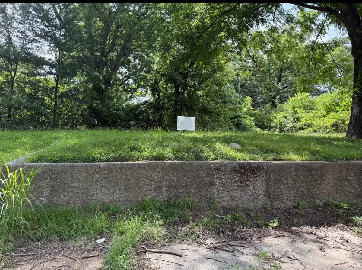 1299 ENGLEWOOD ST, Memphis, TN 38106 - #1