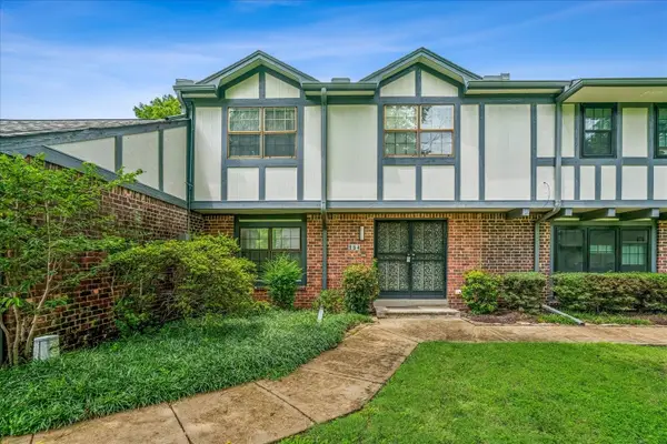 964 RUSTLING OAKS CIR, Memphis, TN 38117
