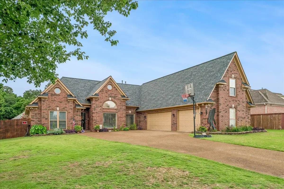 4306 BRIDGESTONE CIR, Bartlett, TN 38135 - #1
