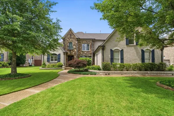 1214 SADDLE ROCK LN, Collierville, TN 38017