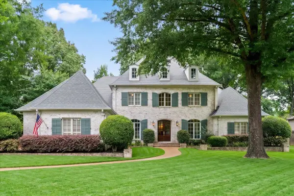 9464 HEDGEGROVE CV, Germantown, TN 38139