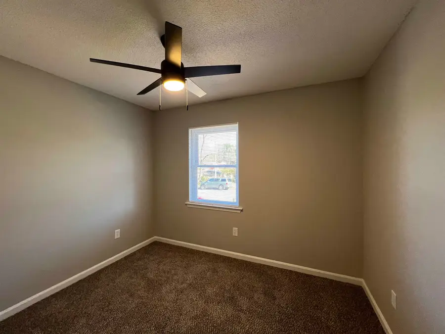 4025 MOSSVILLE ST, Memphis, TN 38109 - #2