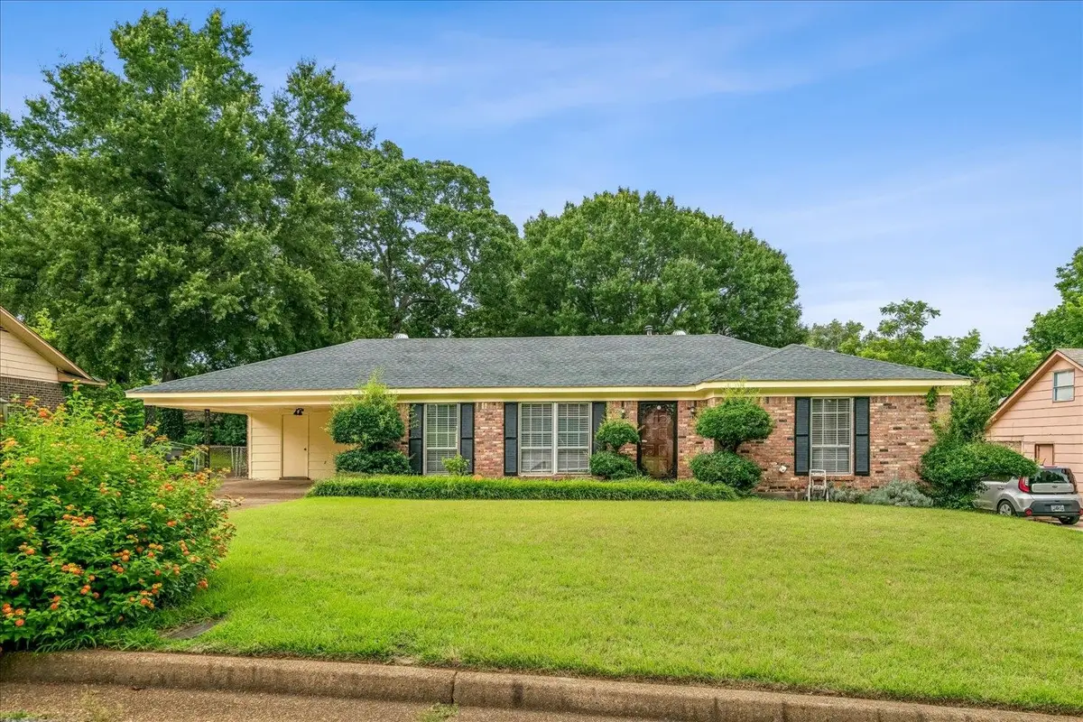 4208 OAKCREST AVE, Memphis, TN 38128 - #1