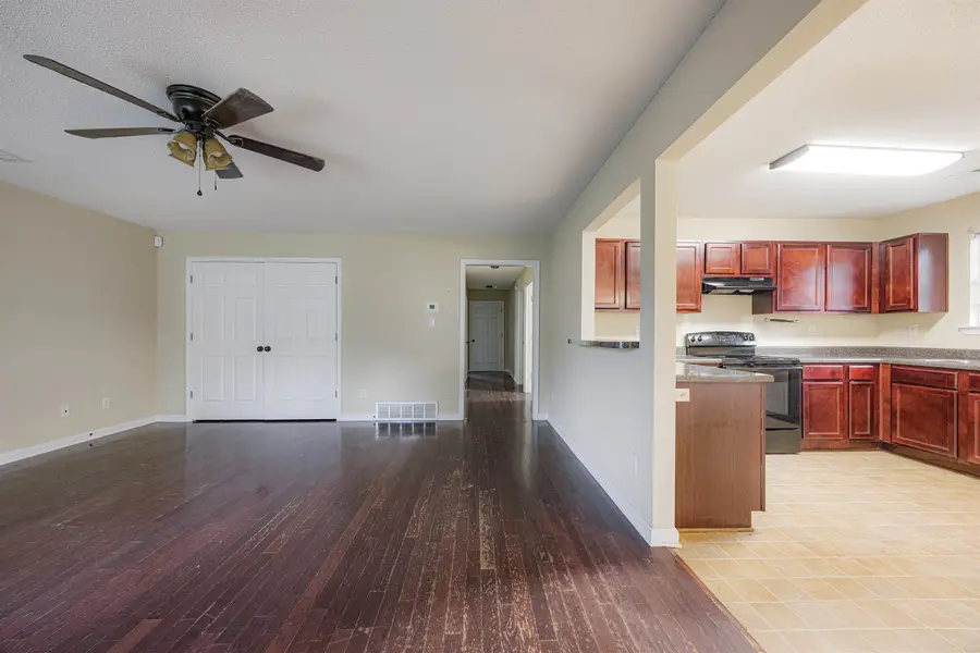3144 HOPKINS AVE, Memphis, TN 38112 - #2