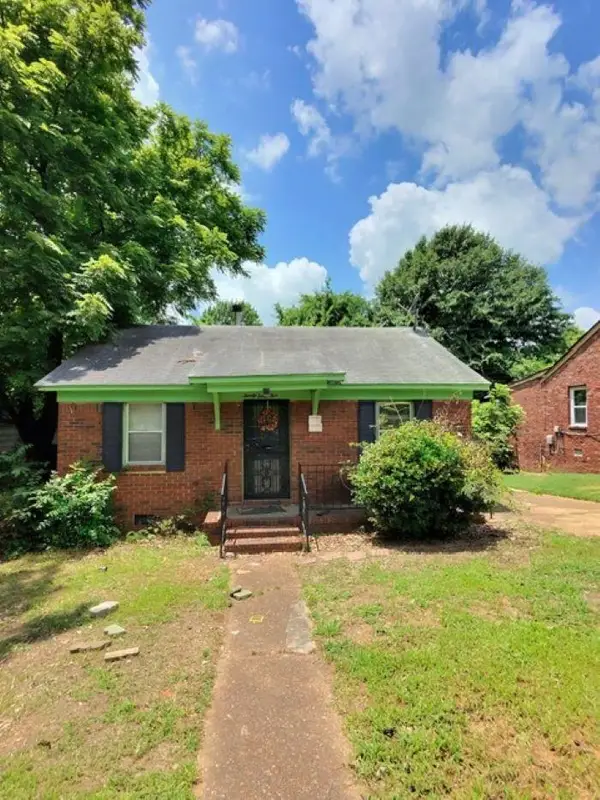 2065 FARRINGTON AVE, Memphis, TN 38109