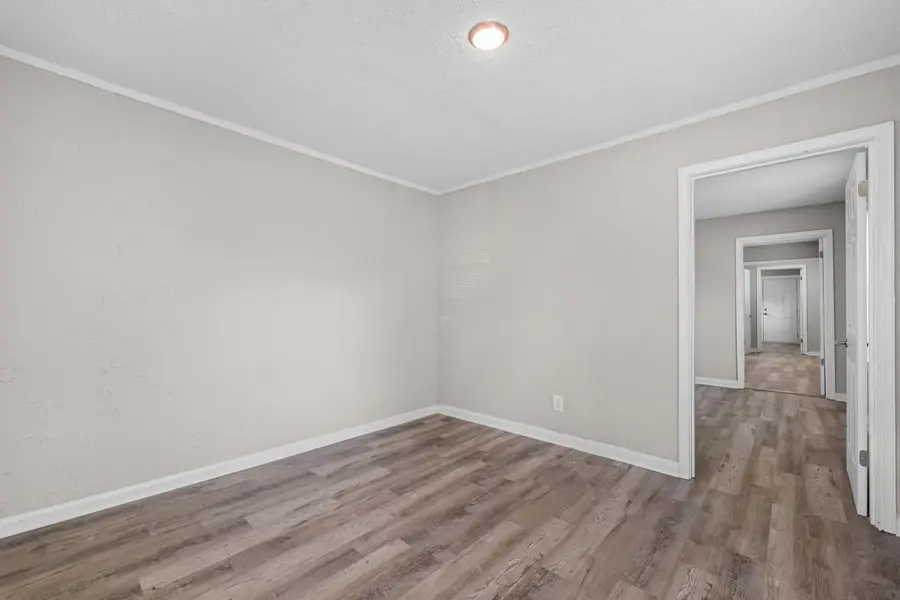 1621 OAKWOOD ST, Memphis, TN 38108 - #3