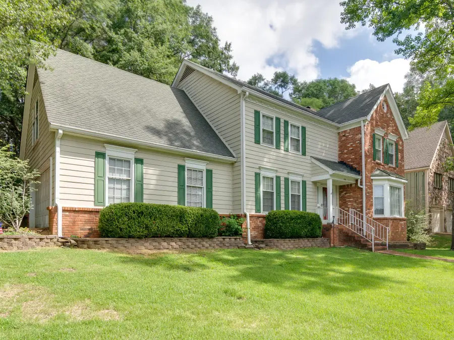 139 S WALNUT BEND RD, Cordova, TN 38018 - #2