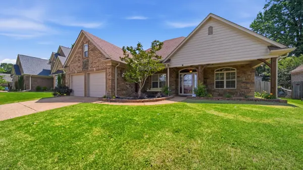 80 MEADOW TERRACE DR, Oakland, TN 38060