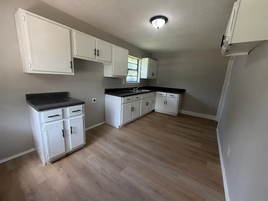 2402 SHASTA AVE, Memphis, TN 38108 - #2