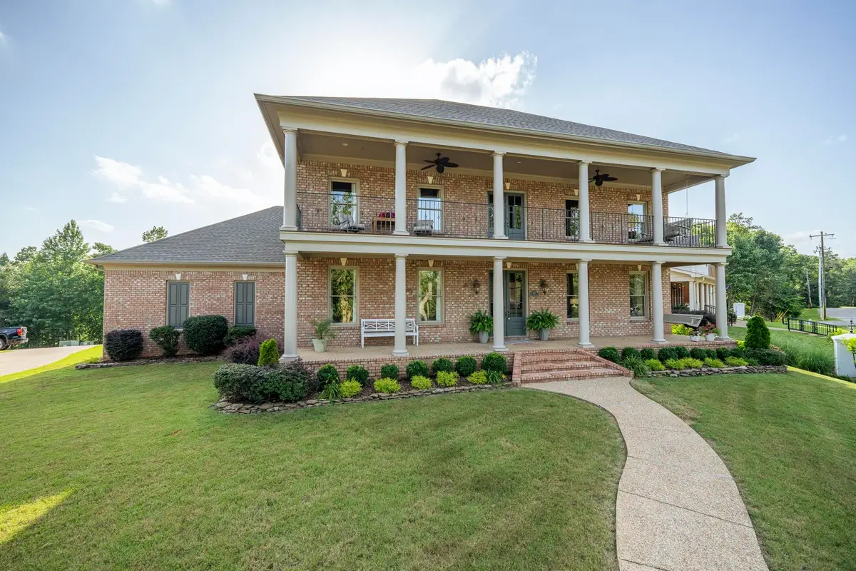 220 ANCHOR BAY PT, Savannah, TN 38372 - #1