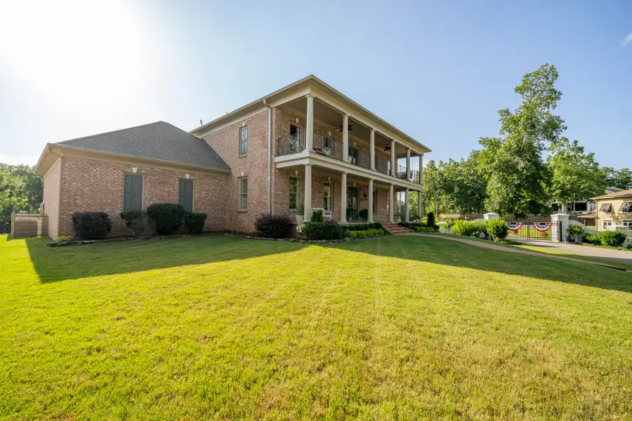 220 ANCHOR BAY PT, Savannah, TN 38372 - #2