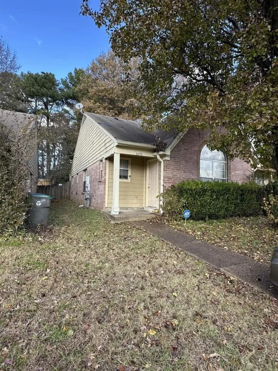 6690 WHITTEN PINE DR, Memphis, TN 38134 - #2
