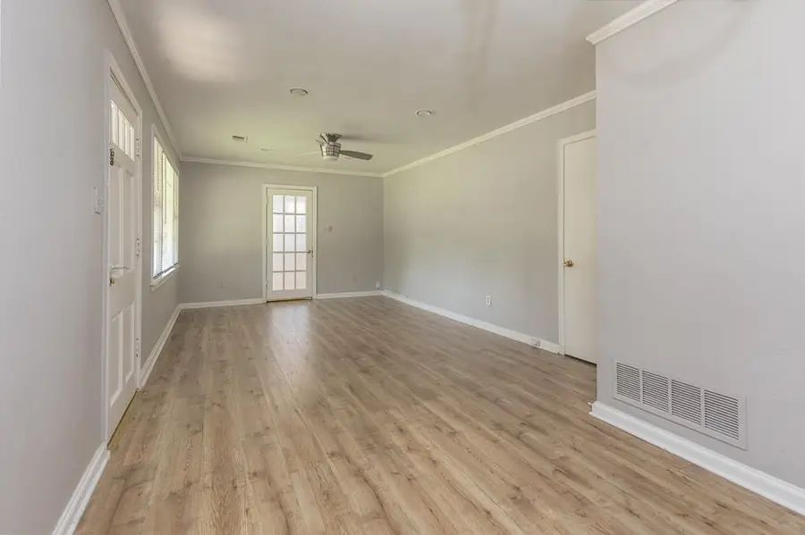 807 ESTRIDGE DR, Memphis, TN 38122 - #3