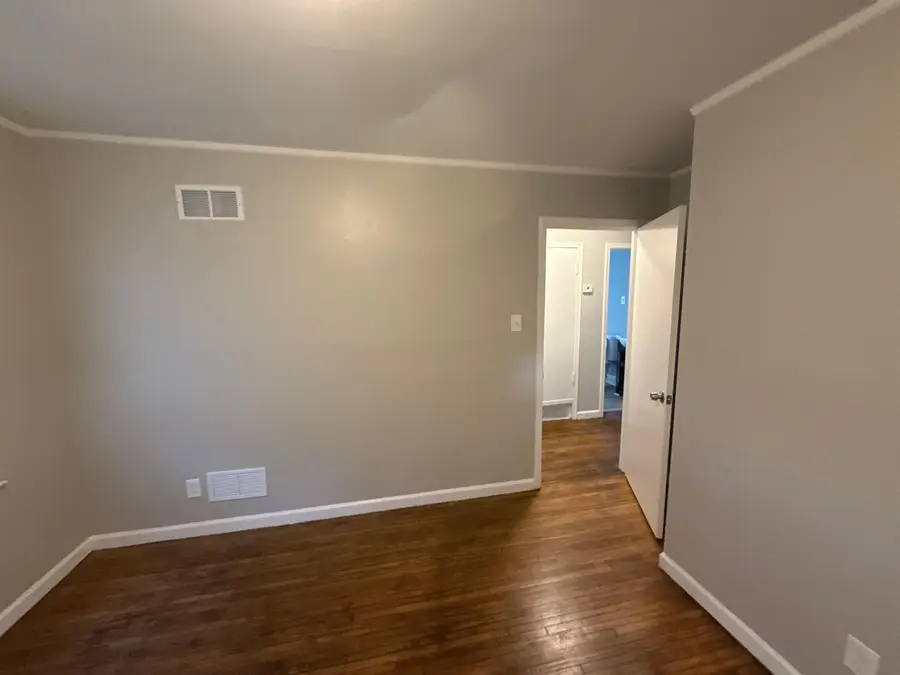 4006 NEWTON DR, Memphis, TN 38109 - #3