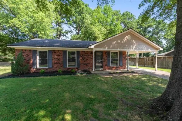 1019 GREENCLIFF RD, Collierville, TN 38017
