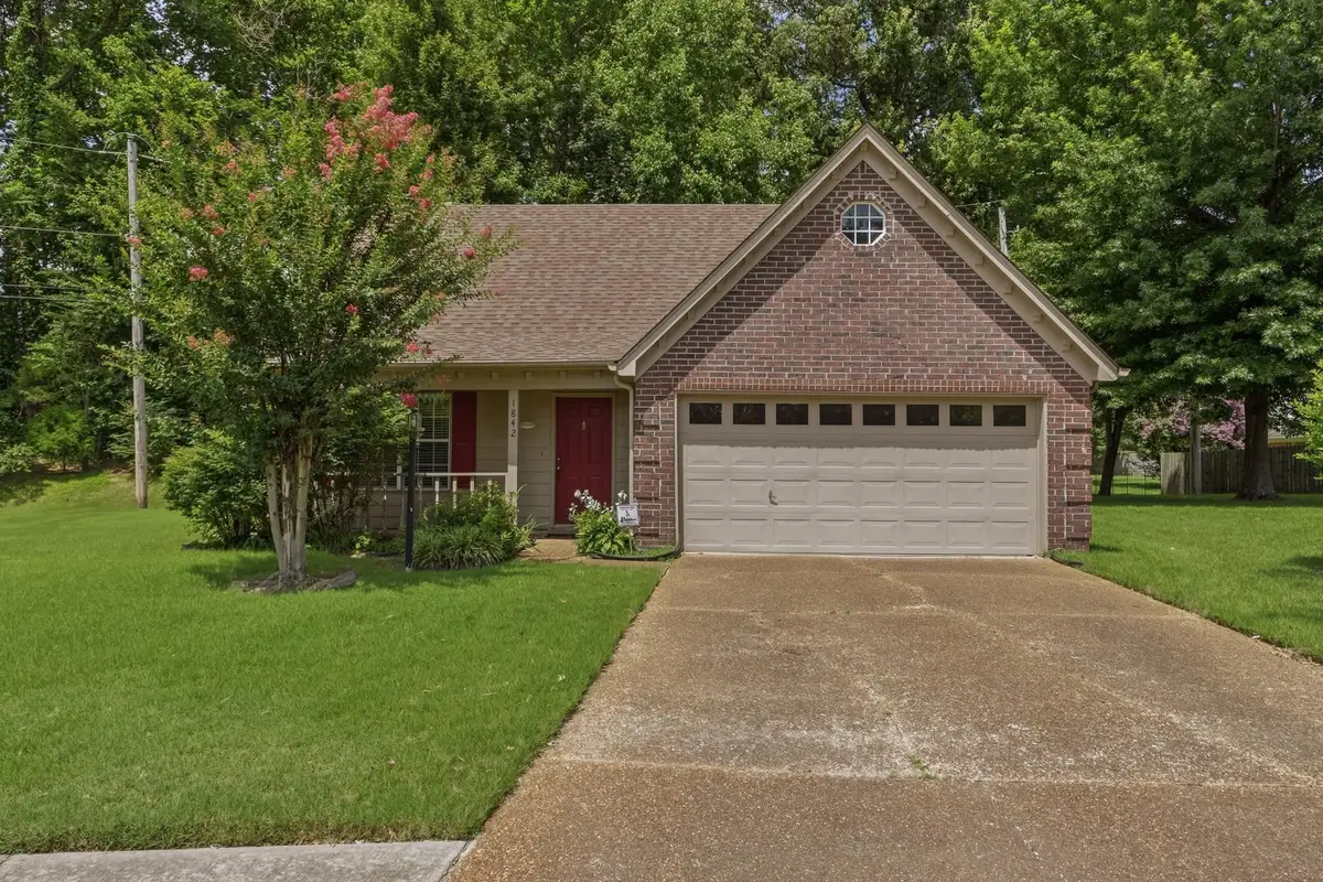 1842 BLACK BEAR CIR E, Cordova, TN 38016 - #1
