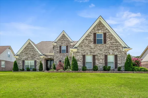 8817 BRUNSWICK FARMS DR, Bartlett, TN 38002