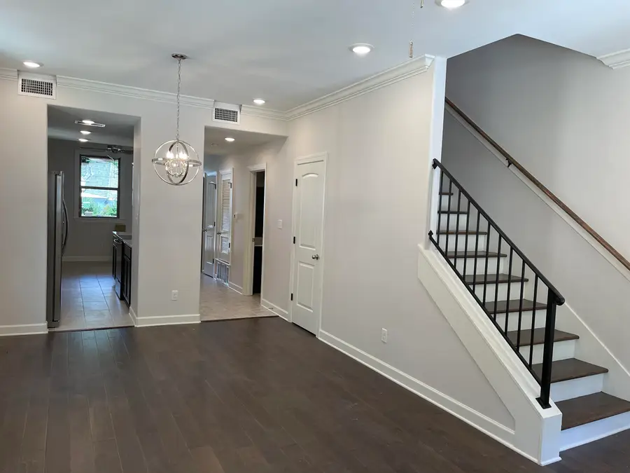 82 N REMBERT ST, Memphis, TN 38104 - #2