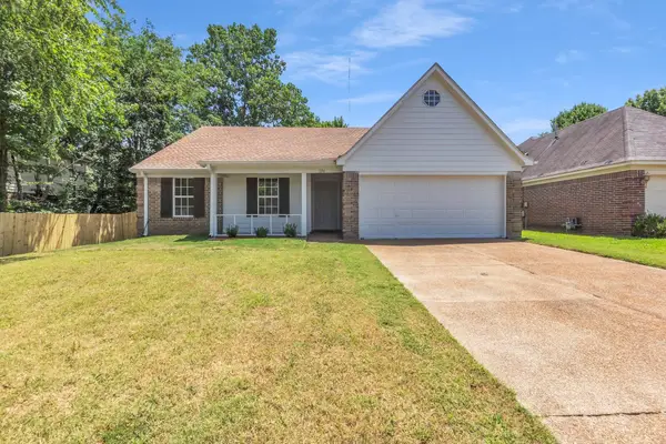 1096 JESSICA LAUREN DR, Cordova, TN 38018