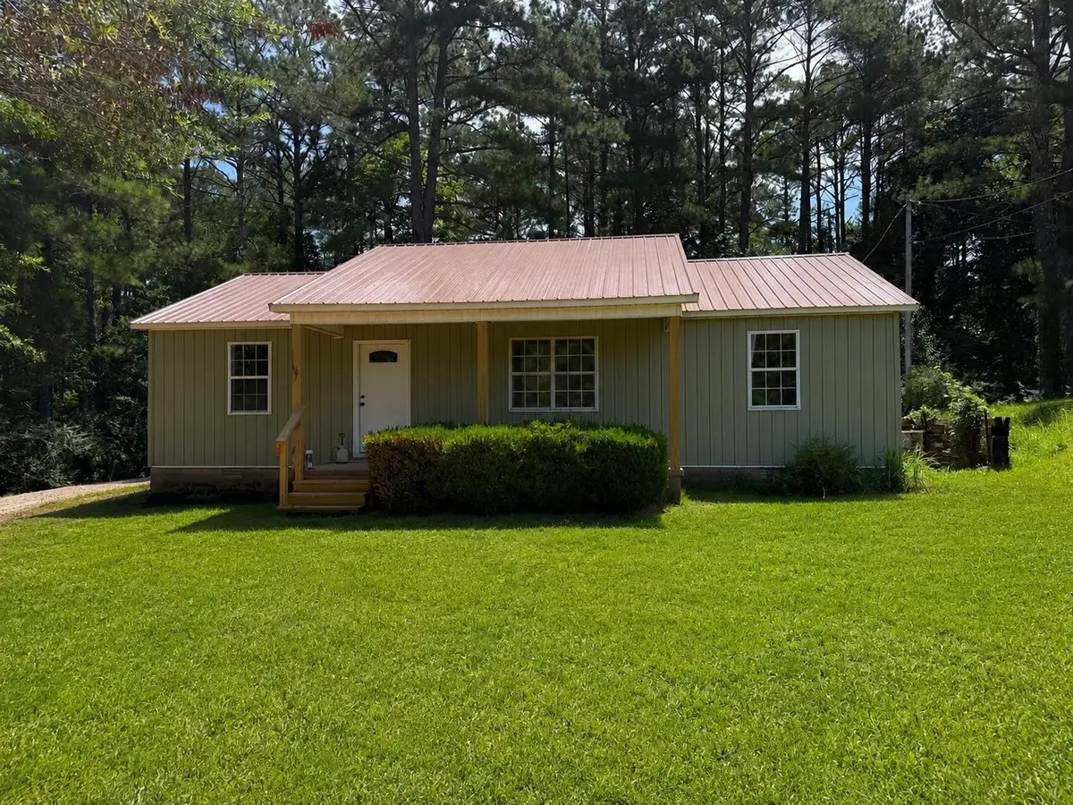 125 FOUST LN, Selmer, TN 38375-5042 - #1