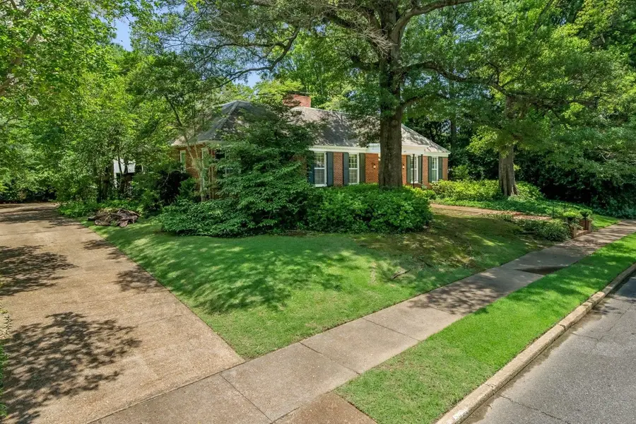 92 HOLLYOKE LN, Memphis, TN 38117 - #3