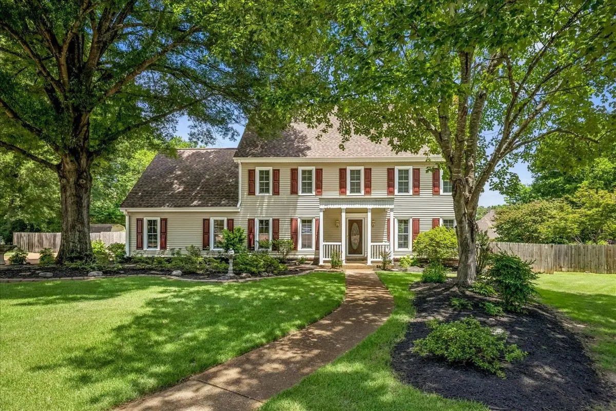 1090 MARTINSBURG CV, Collierville, TN 38017 - #1