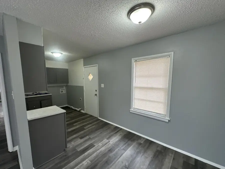 389 W MITCHELL RD, Memphis, TN 38109 - #3