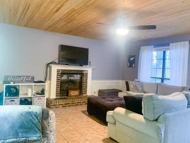 8640 CHRIS SUZANNE CIR, Cordova, TN 38018 - #2