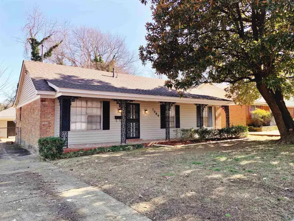 1084 RUTLAND RD, Memphis, TN 38114