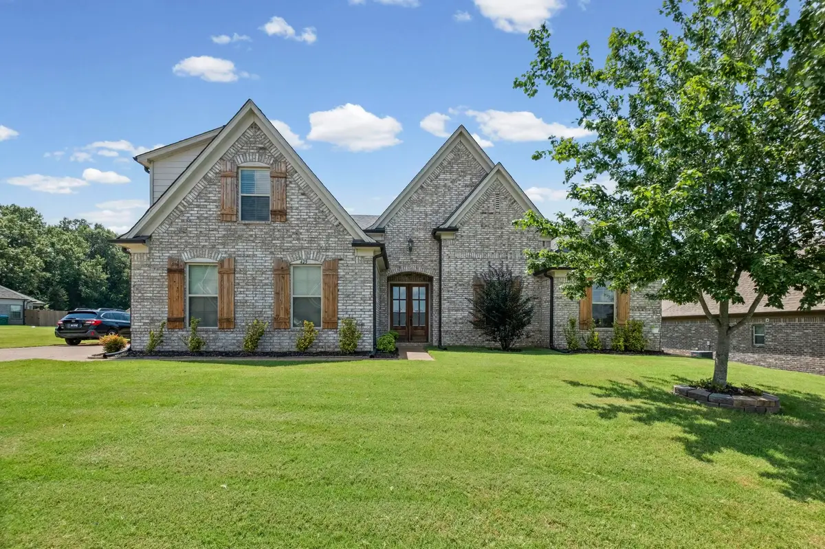 425 OAKRIDGE DR, Oakland, TN 38060 - #1