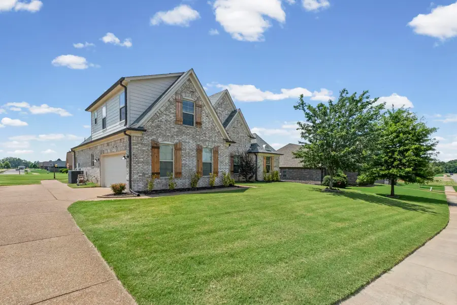 425 OAKRIDGE DR, Oakland, TN 38060 - #2