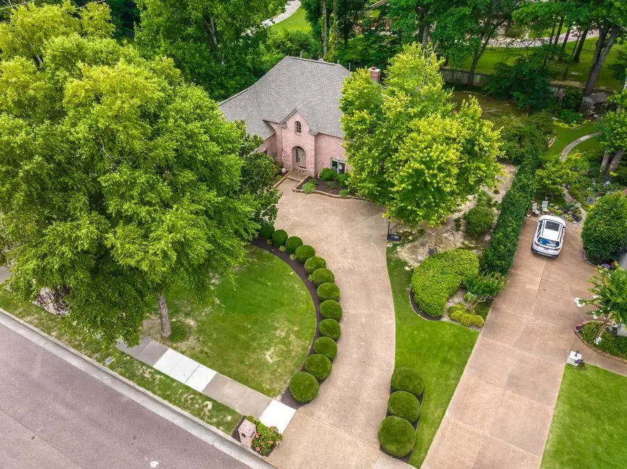 9675 SPRING HOLLOW CV, Germantown, TN 38139 - #2