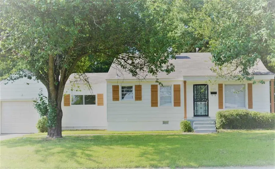 4390 WILLOW RD, Memphis, TN 38117 - #2