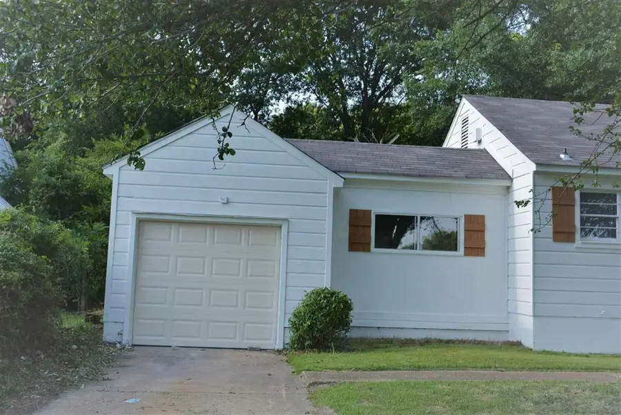 4390 WILLOW RD, Memphis, TN 38117 - #3
