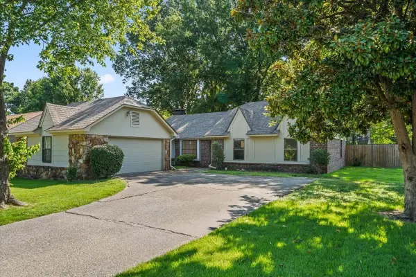 3014 ELMORE PARK RD, Bartlett, TN 38134