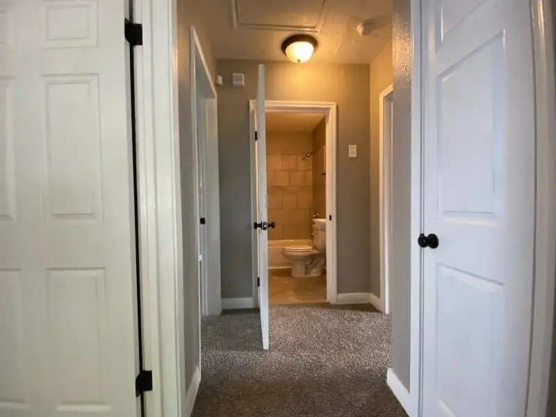 1869 S LAUDERDALE ST, Memphis, TN 38106 - #2