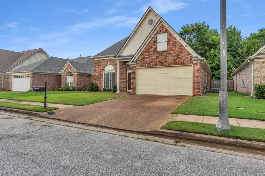 320 FLEETS HILL DR, Cordova, TN 38018 - #2
