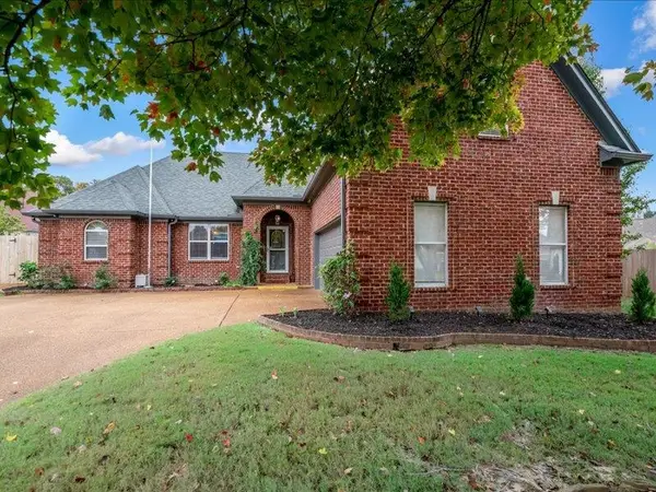 4500 HILLYGLEN CV, Bartlett, TN 38135