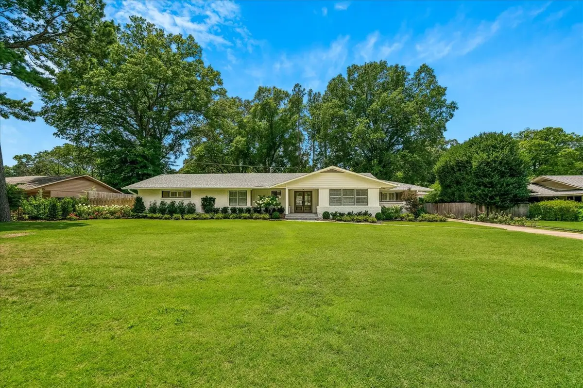 73 S MENDENHALL RD, Memphis, TN 38117 - #1