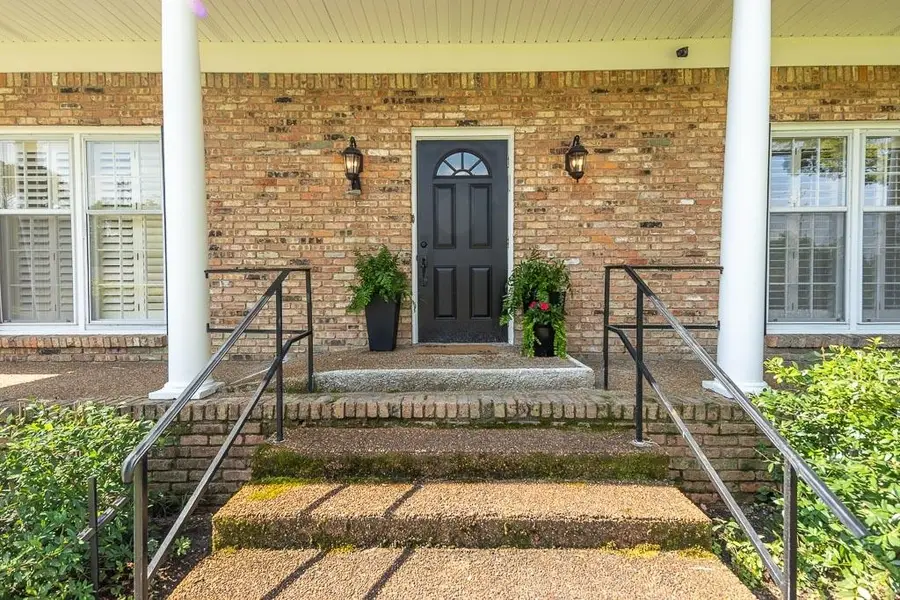 6629 MASSEY LN, Memphis, TN 38120 - #2