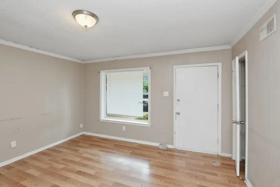 975 SHADOWLINE DR, Memphis, TN 38109 - #3