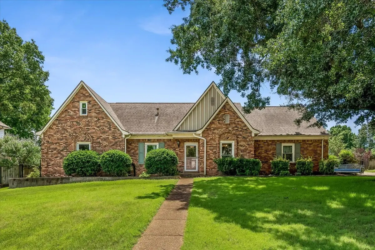 761 MEADOW VALE DR, Collierville, TN 38017 - #1